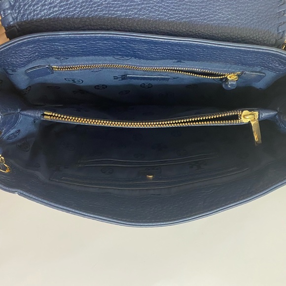 SOLD Tory Burch NWOT navy blue pebbled leather Marion shoulder bag - Picture 15 of 17